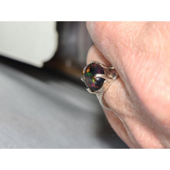 Sterling Silver Black Opal Ring Size 5.25 Prong Set Oval Gemstone Jewelry - Picture 9 of 12